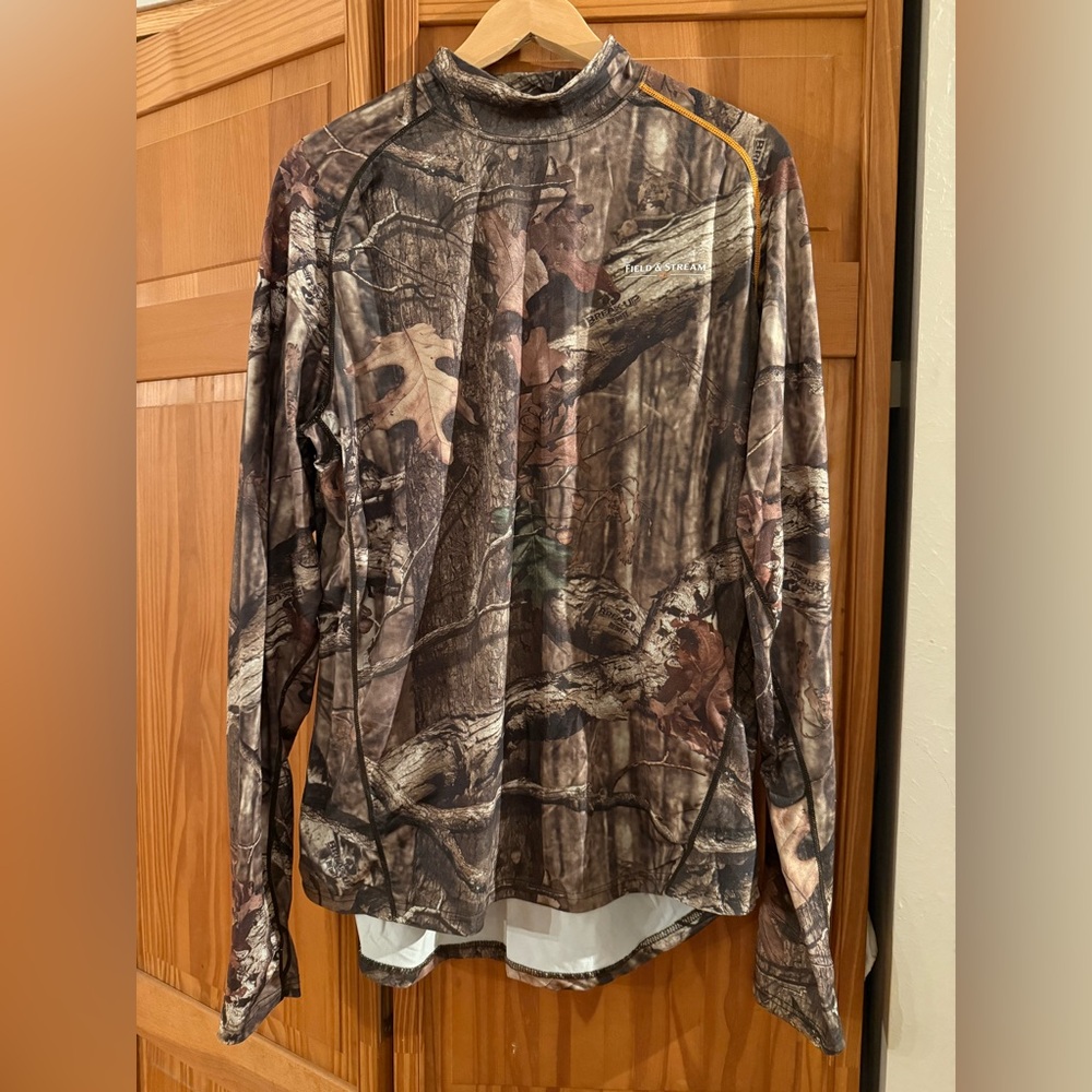 Field & Stream men’s baselayer shirt